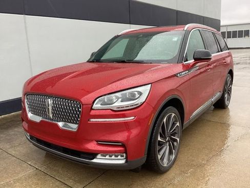 Used 2020 Lincoln Aviator Reserve w/ Equipment Group 201A image 2