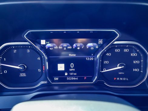 Used 2021 GMC Sierra 3500 Denali w/ Denali Black Diamond Edition image 14