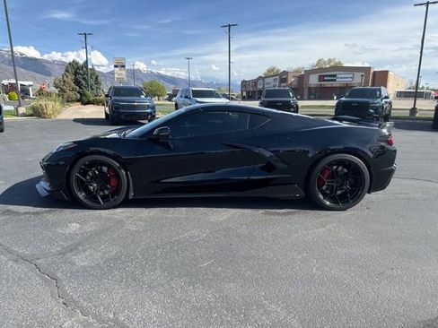 Used 2024 Chevrolet Corvette Stingray Premium Cpe w/ Z51 Performance Package image 4