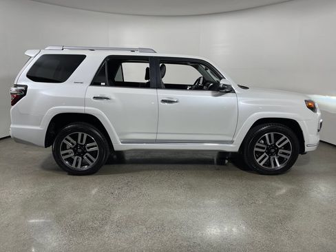 Certified 2024 Toyota 4Runner Limited AWD/4WD image 2