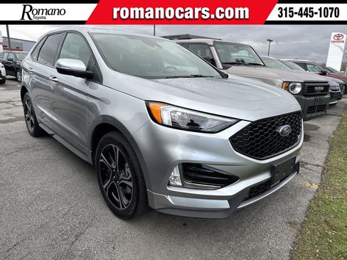 Used 2022 Ford Edge ST image 1