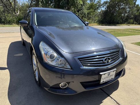 Used 2012 INFINITI G37 Journey w/ Premium Pkg RWD image 2