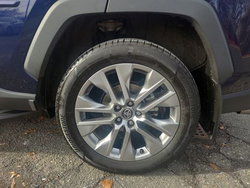 Certified 2023 Toyota RAV4 XLE Premium image 10