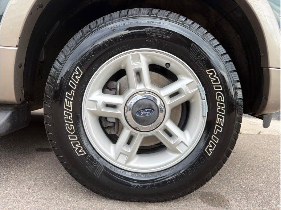 Used 2002 Ford Explorer Eddie Bauer AWD/4WD image 22