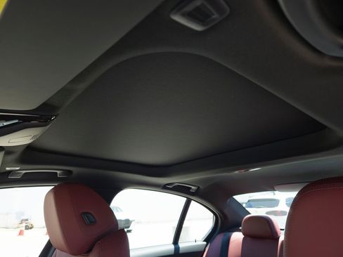 New 2026 BMW 330i Sedan w/ M Sport Package RWD image 14