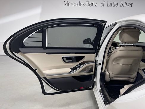 Used 2023 Mercedes-Benz S 500 4MATIC image 23