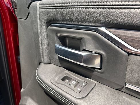 New 2026 RAM 2500 Laramie AWD/4WD image 16