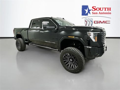 Used 2025 GMC Sierra 2500 Denali Ultimate image 1