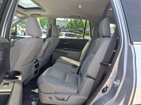 Used 2022 Honda Pilot EX-L image 10
