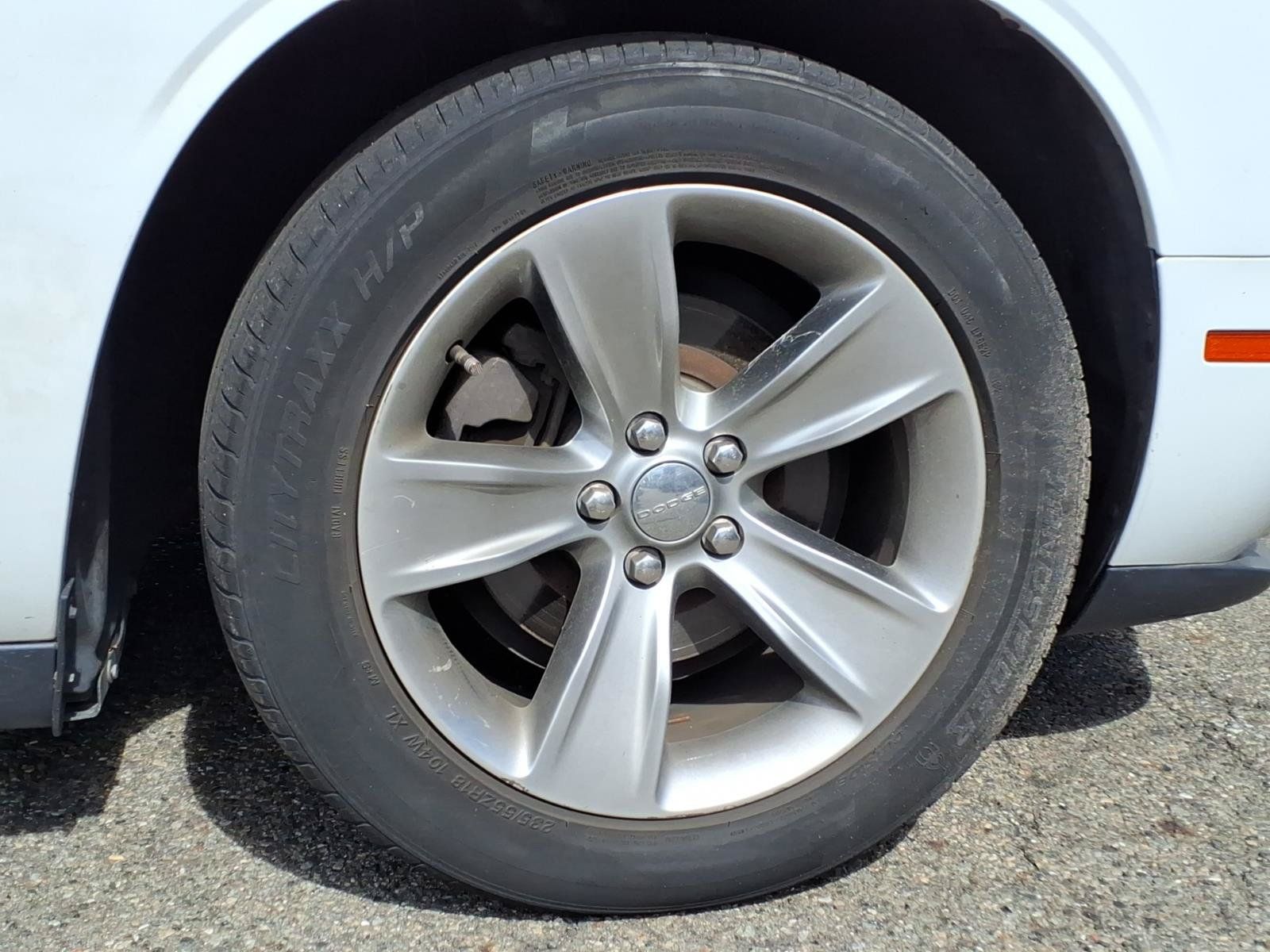 Used 2020 Dodge Challenger SXT RWD image 9