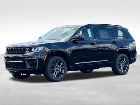 New 2026 Jeep Grand Cherokee L Limited AWD/4WD image 3