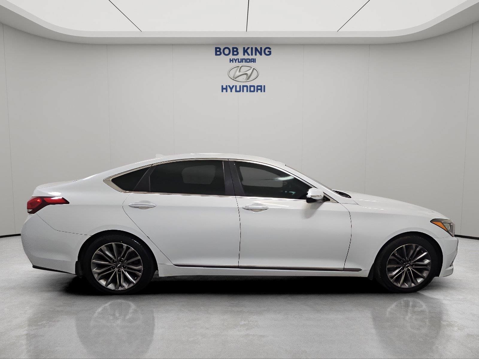 Used 2017 Genesis G80 3.8 AWD/4WD image 6