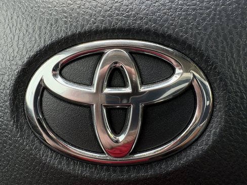 Used 2024 Toyota Camry LE FWD image 18