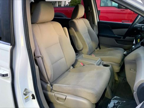 Used 2013 Honda Odyssey EX image 9