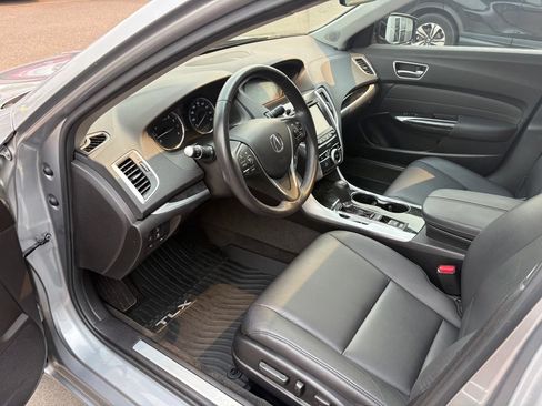 Used 2018 Acura TLX FWD image 13