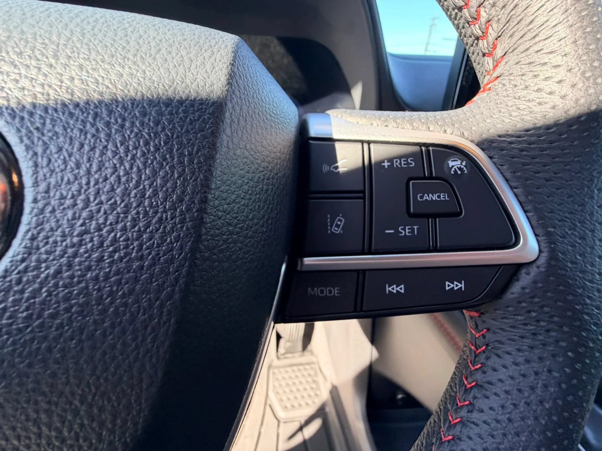 Used 2026 Toyota Sienna XSE AWD/4WD image 15