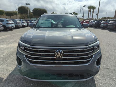New 2026 Volkswagen Atlas SE image 11