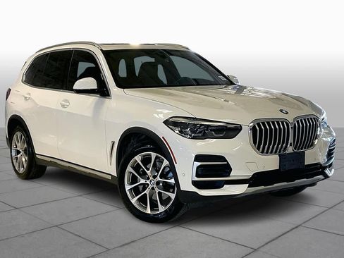 Certified 2023 BMW X5 sDrive40i w/ Premium Package image 2