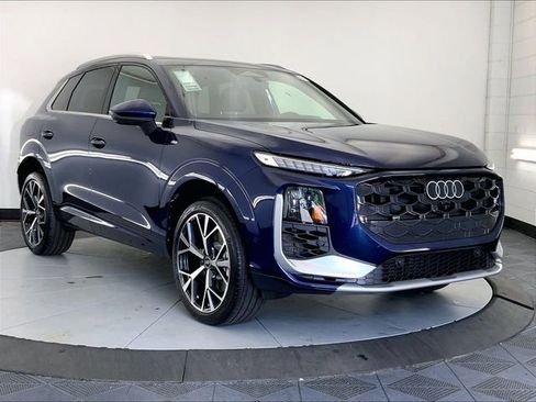New 2026 Audi Q3 quattro 2.0T AWD/4WD image 4