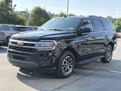 Used 2024 Ford Expedition XLT AWD/4WD image 7