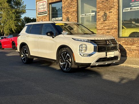 Used 2022 Mitsubishi Outlander SE image 7
