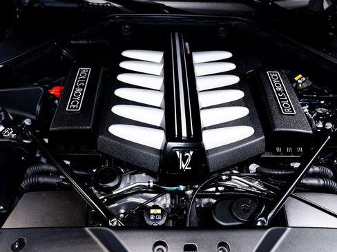 Used 2019 Rolls-Royce Dawn image 33