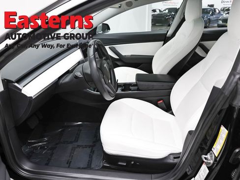 Used 2018 Tesla Model 3 Long Range image 14