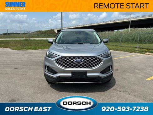 Certified 2024 Ford Edge SEL w/ Convenience Package AWD/4WD image 3