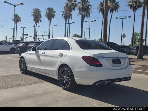 Used 2021 Mercedes-Benz C 300 Sedan image 4