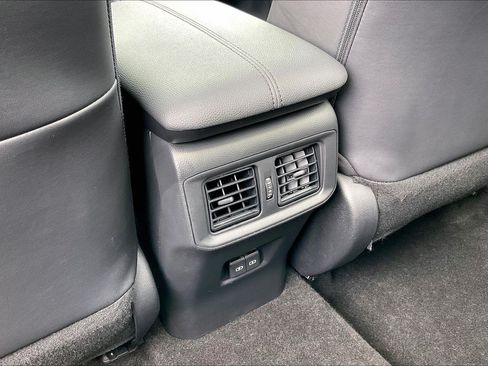 Used 2023 Toyota RAV4 XSE AWD/4WD image 40