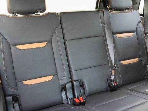 Used 2021 GMC Yukon AT4 w/ Rear Media and Nav Package image 23