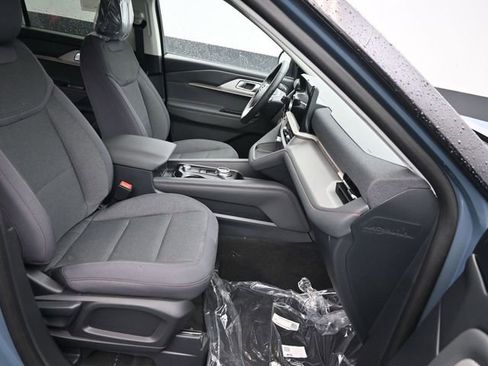 New 2026 Ford Explorer Active image 10