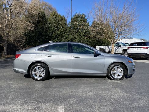 Used 2024 Chevrolet Malibu LT image 10