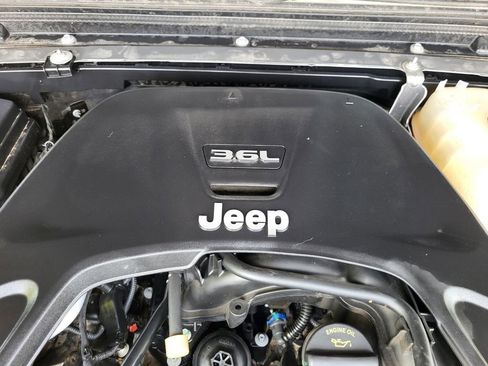 Used 2020 Jeep Gladiator Sport w/ Quick Order Package 24S AWD/4WD image 23