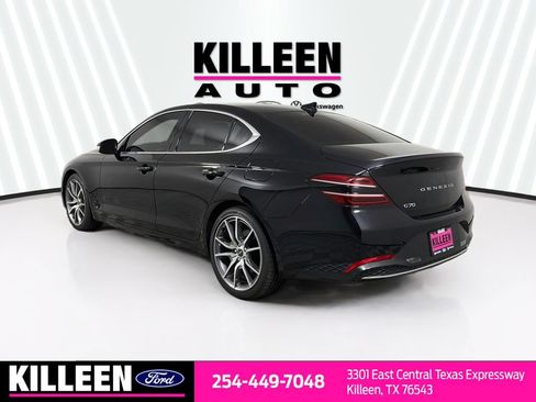 Used 2023 Genesis G70 2.0T RWD image 7