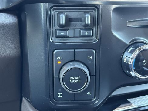 New 2025 Ford F250 King Ranch w/ Chrome Package image 21