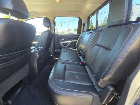 Used 2017 Nissan Titan SL w/ SL Towing Convenience Package AWD/4WD image 16