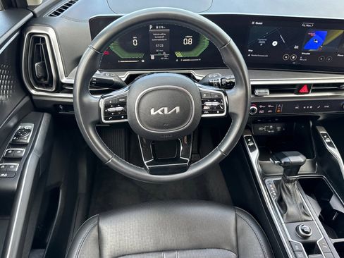 Used 2024 Kia Sorento S image 28