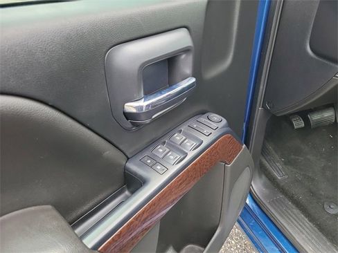 Used 2018 GMC Sierra 1500 SLE w/ SLE Value Package image 9