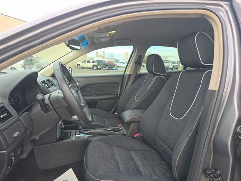 Used 2010 Ford Fusion SE image 12