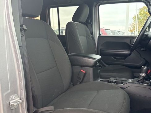 Used 2018 Jeep Wrangler Unlimited Sport S AWD/4WD image 22