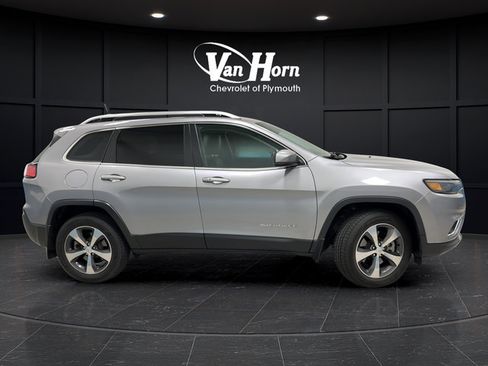 Used 2019 Jeep Cherokee Limited AWD/4WD image 8