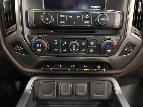 Used 2017 Chevrolet Silverado 1500 LTZ Z71 w/ LTZ Plus Package image 27