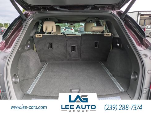 Used 2017 Cadillac XT5 Premium Luxury FWD image 9