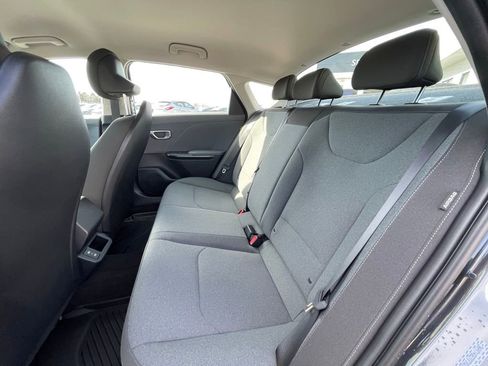 New 2026 Kia K4 LXS image 25