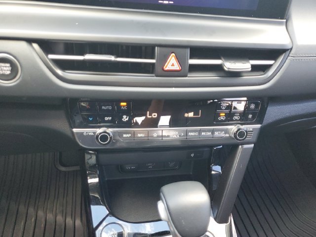 Certified 2025 Kia Seltos EX w/ EX Sunroof Package FWD image 33