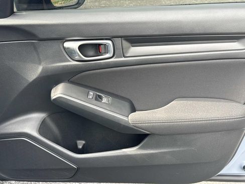 Used 2023 Honda Civic Sport image 19