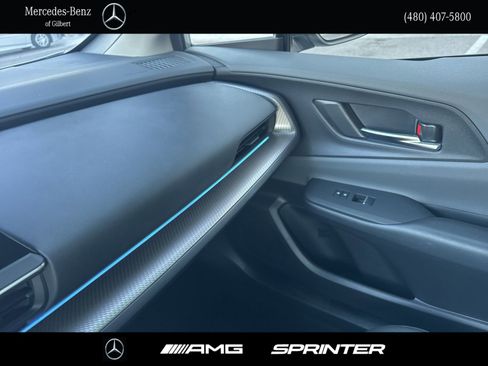 Used 2025 Toyota Prius XLE image 21