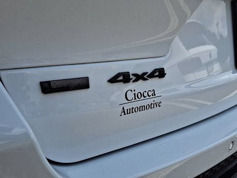 Used 2023 Jeep Grand Cherokee L Summit AWD/4WD image 31