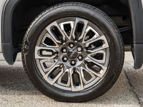 Used 2024 GMC Sierra 1500 Denali Ultimate image 21